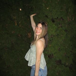 Meet your Posher, Madelyn